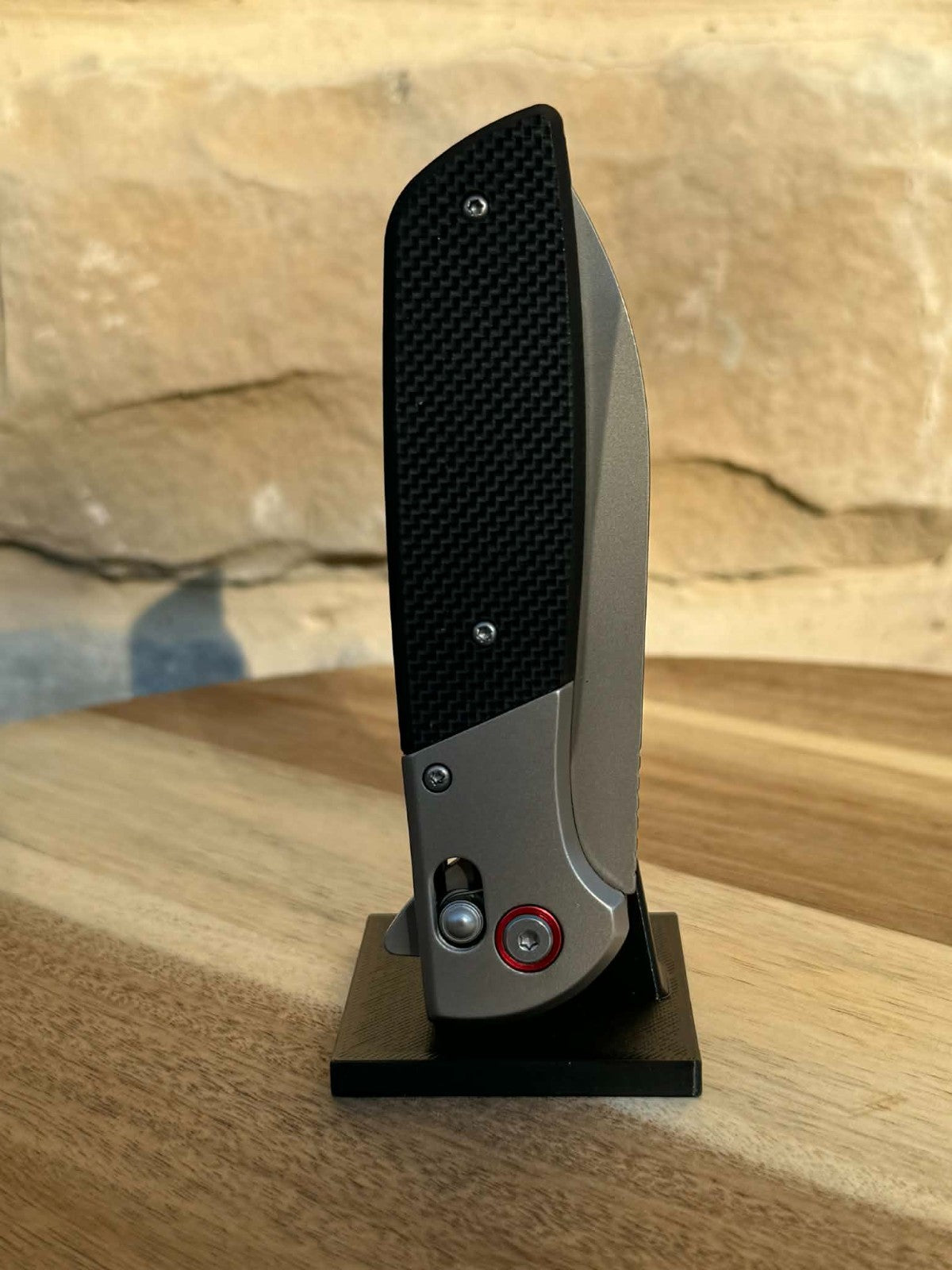 ElitEdge 10A107BK Crossbar Lock Knife Assist Open Handles