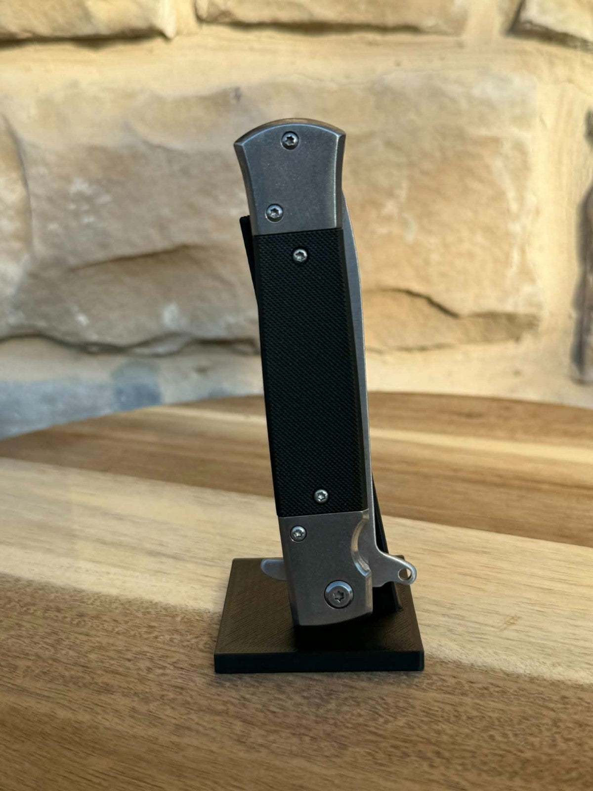 ElitEdge 10A96SL Assist Open Stiletto Stonewash Linerlock Knife Black Handles