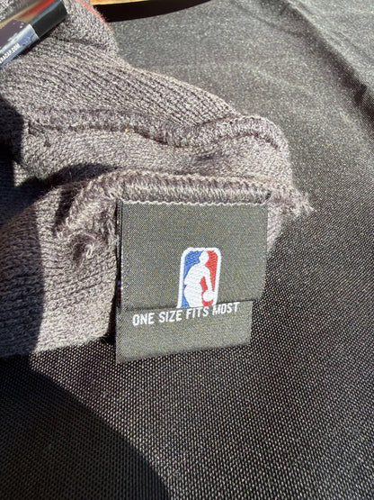 Chicago Bulls Logo Beanie – Official NBA Winter Skull Cap